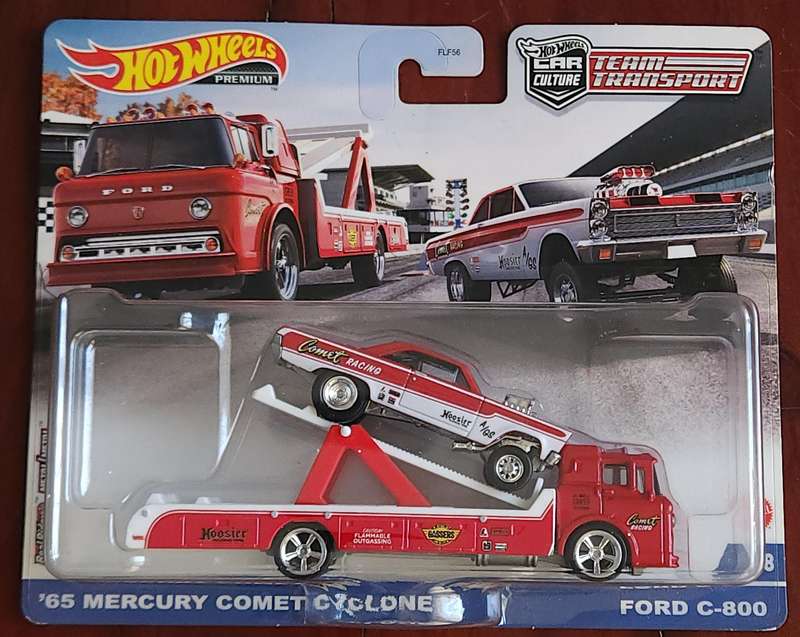 Hot Wheels Team Transport Ford C-800