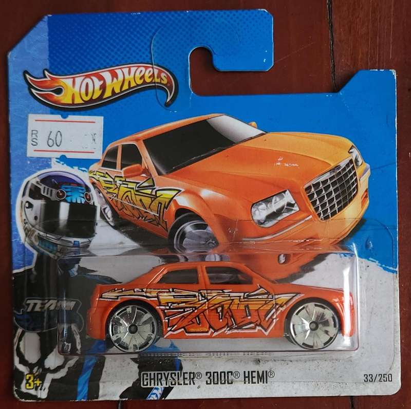 Hot Wheels 2013 Chrysler 300C Hemi