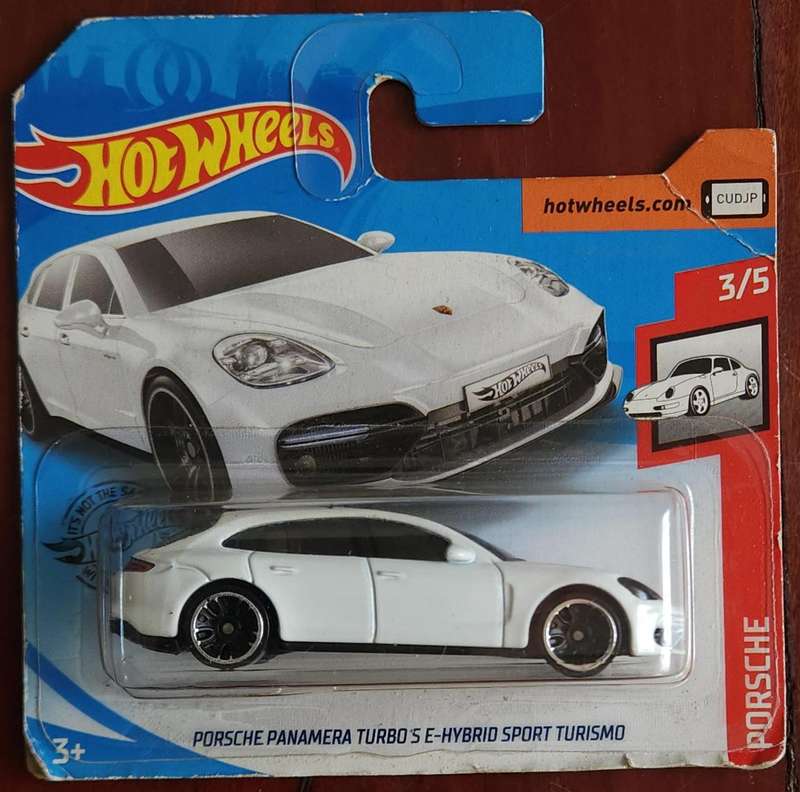 Hot Wheels 2020 Porche Panamera Turbo S E-Hybrid Sport Turismo