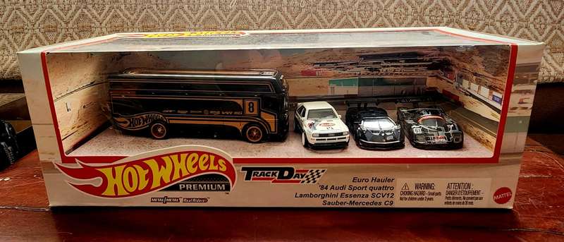 Hot Wheels Premium Track Day set
