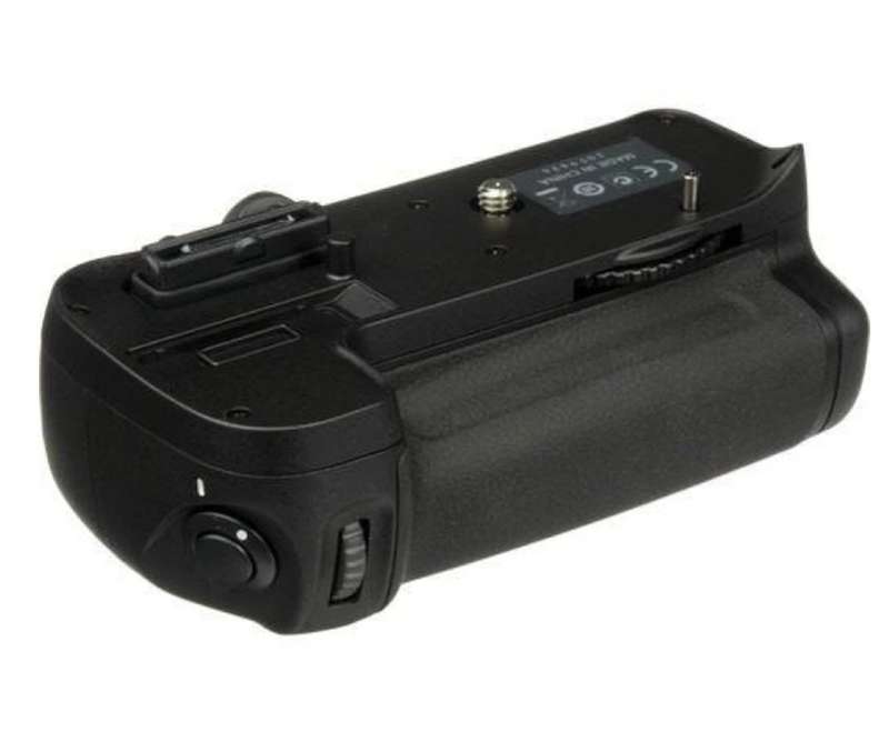 Battery Grip for Nikon D7100/D7200