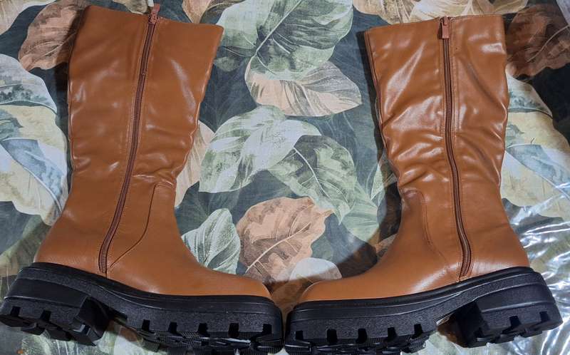 Lily Chunky Combat Boot UK 7