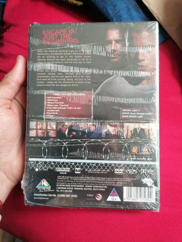 THE COMPLETE FIRST SEASON PRISON BREAK
