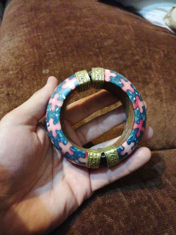 Lovely vintage Bangle