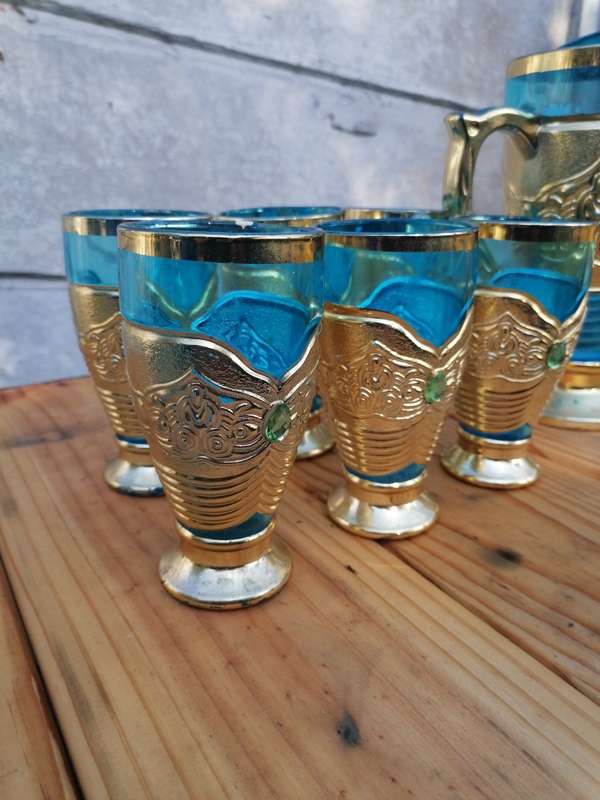 BLUE AND GOLD COLOR PITCHER WITH GLASSES