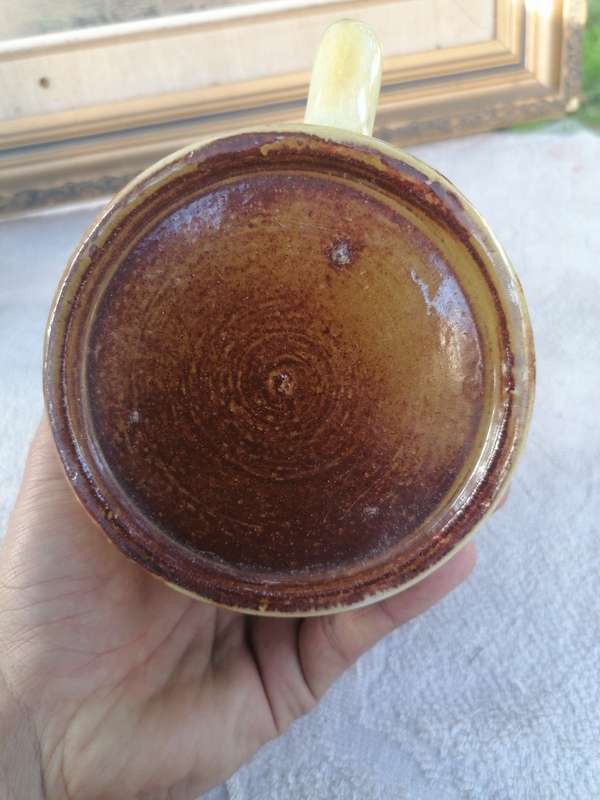 Linn ware mug. Unsigned