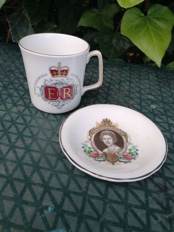 Queen Elizabeth II items