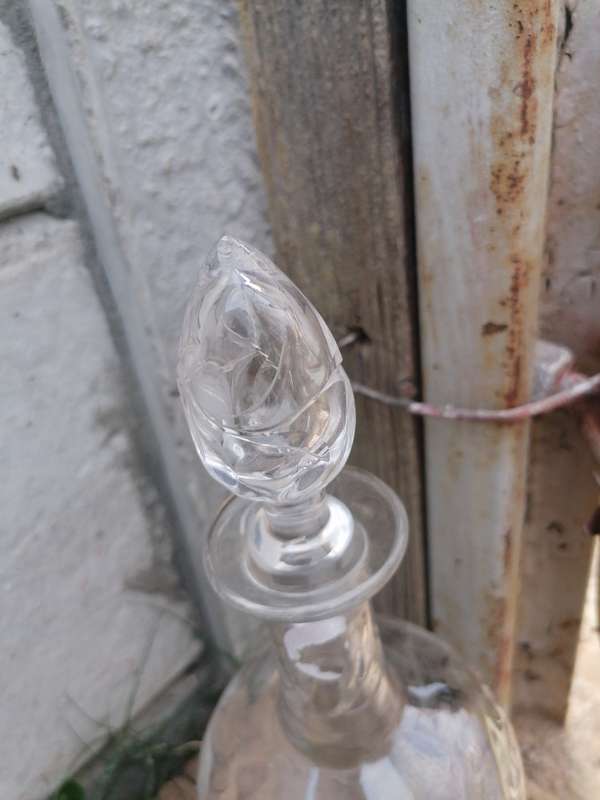 VINTAGE WEBB CRYSTAL -ENGLAND GLASS WINE DECANTER