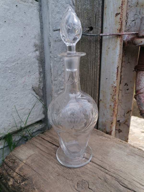 RARE FIND SMALL VINTAGE WEBB CRYSTAL -ENGLAND GLASS WINE DECANTER