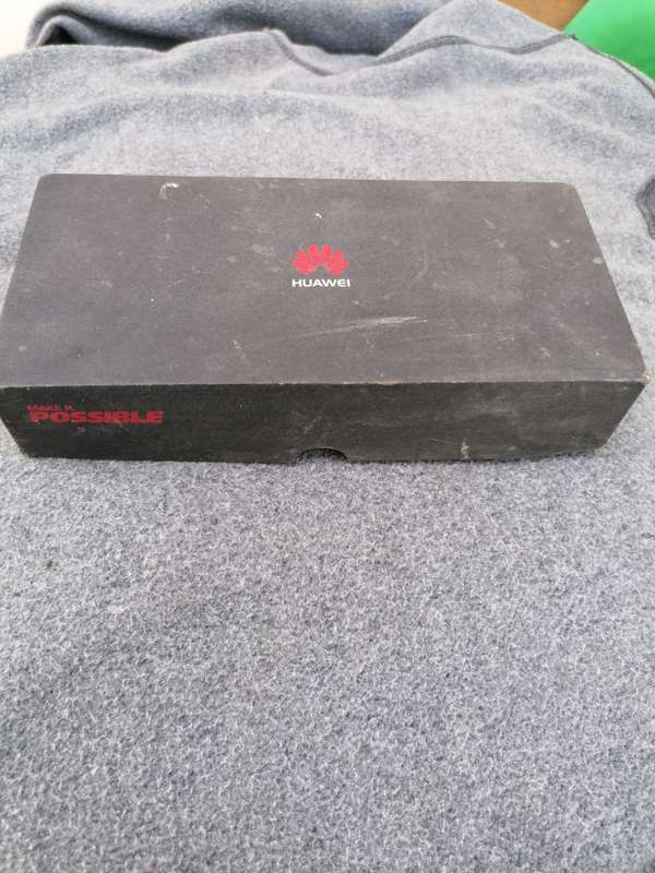 Huawei selfie stick. Condition as per picture