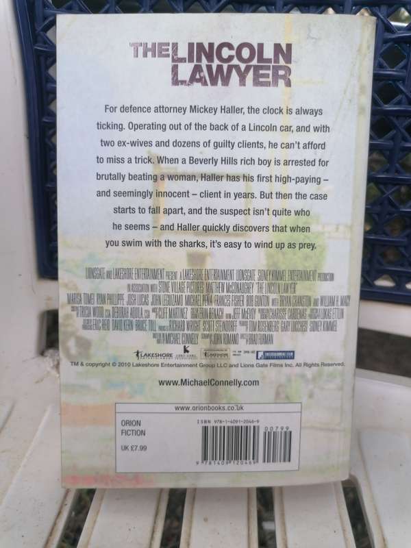 The Lincoln Lawyer (Mickey Haller #1) by Michael Connelly