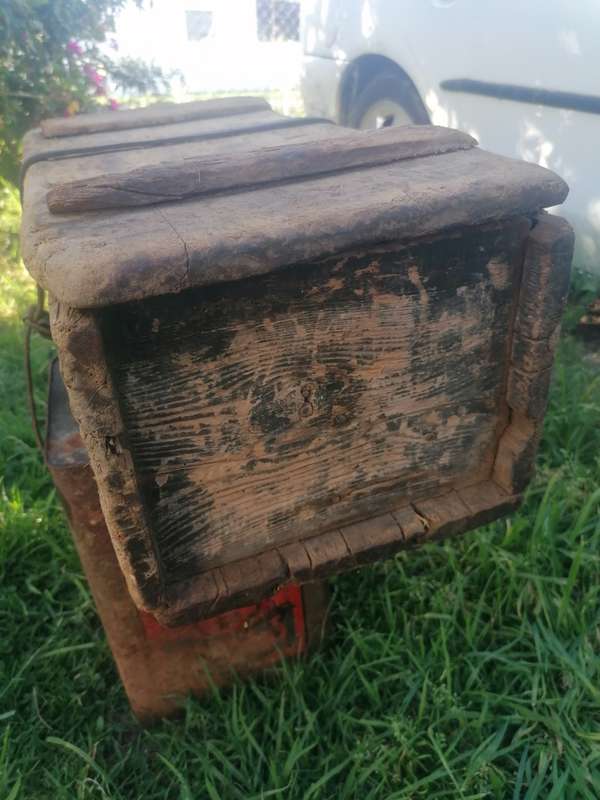 ANTIQUE WOODEN WAGON KIST MADE IN ROBERTSON OVER 100 YEARS BACK