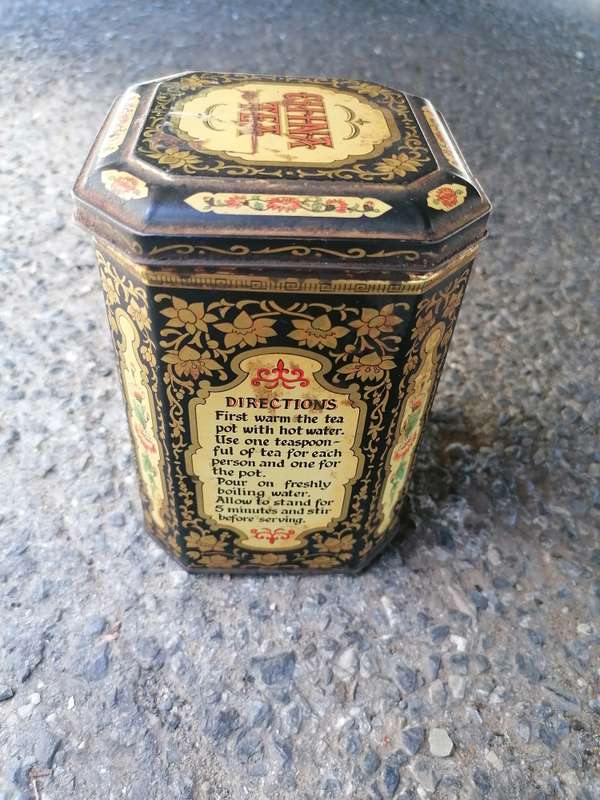 Vintage tea tin
