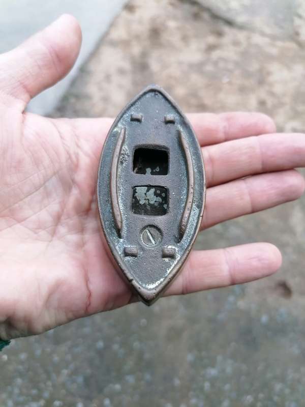 Small Cute vintage brass iron