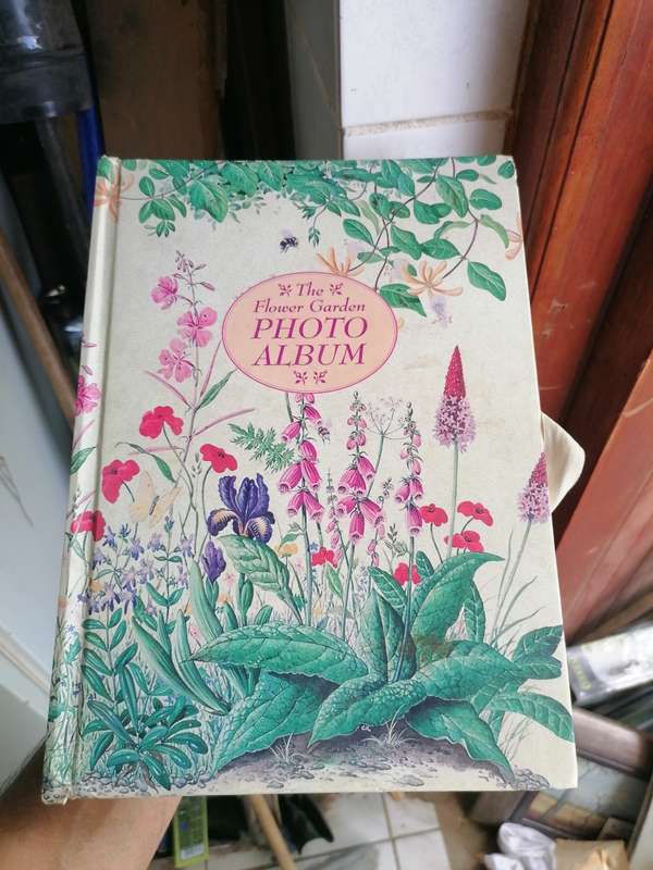 The Flower Garden PHOTO ALBUM