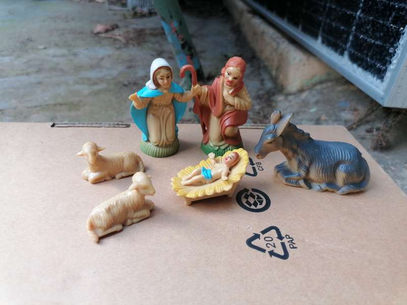 Vintage Nativity Set 70's Plastic Jesus Mary Joseph Animals