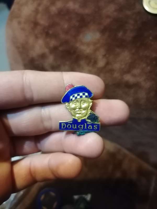 Rare find DOUGLAS (British) enamel motorcycle bike badge lapel pin