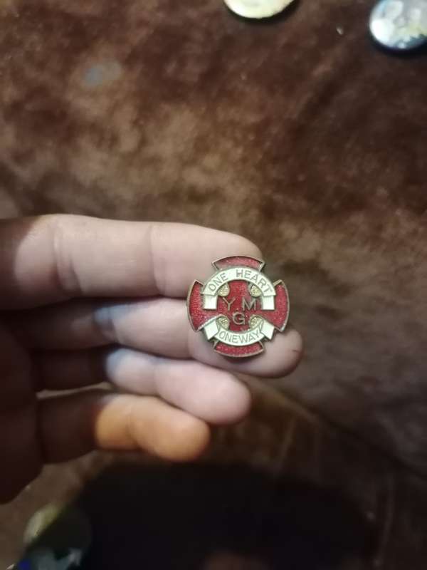 Badges-Young Men Guild Maroon badge