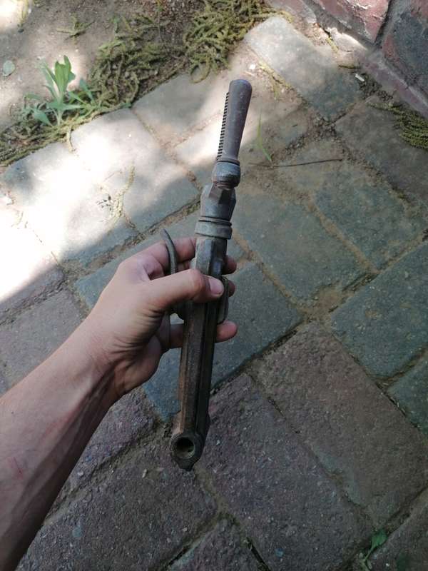 Vintage strapping tool