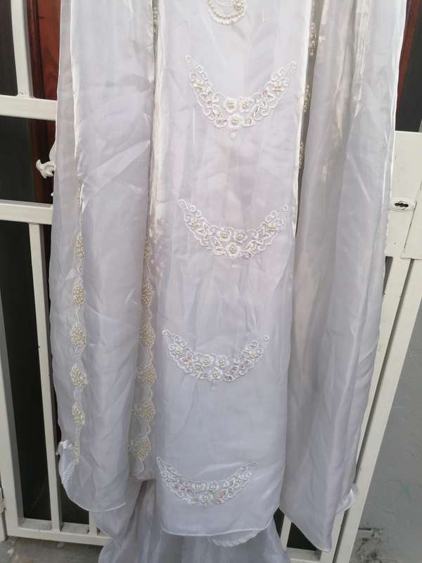 Vintage wedding dress size 36