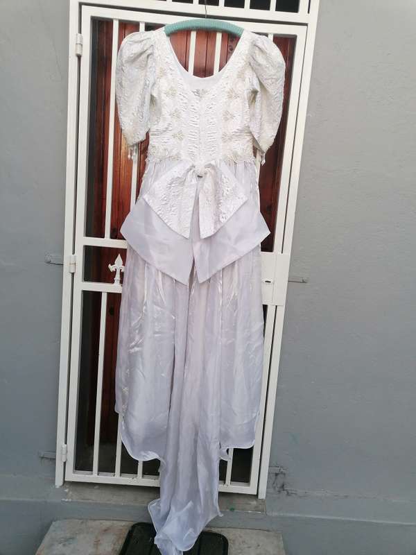Vintage wedding dress size 36