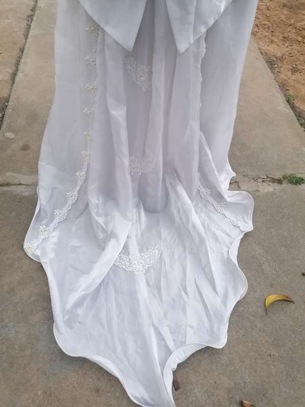Vintage wedding dress size 36