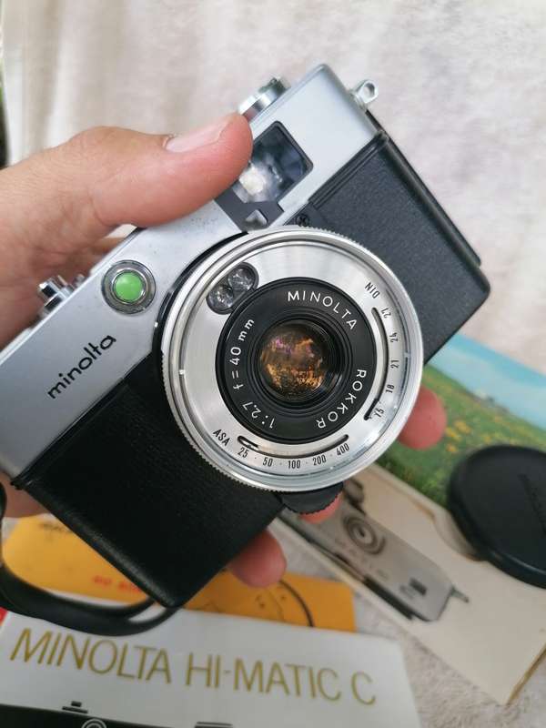 MINOLTA HI-MATIC 35MM COMPACT CAMERA WITH BOX