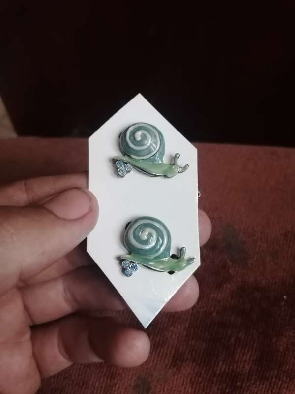 Cute pair of Enamel snail earrings