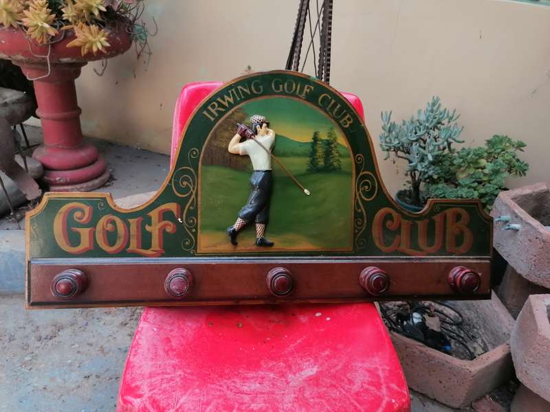Vintage Irwing golf club coat hanger