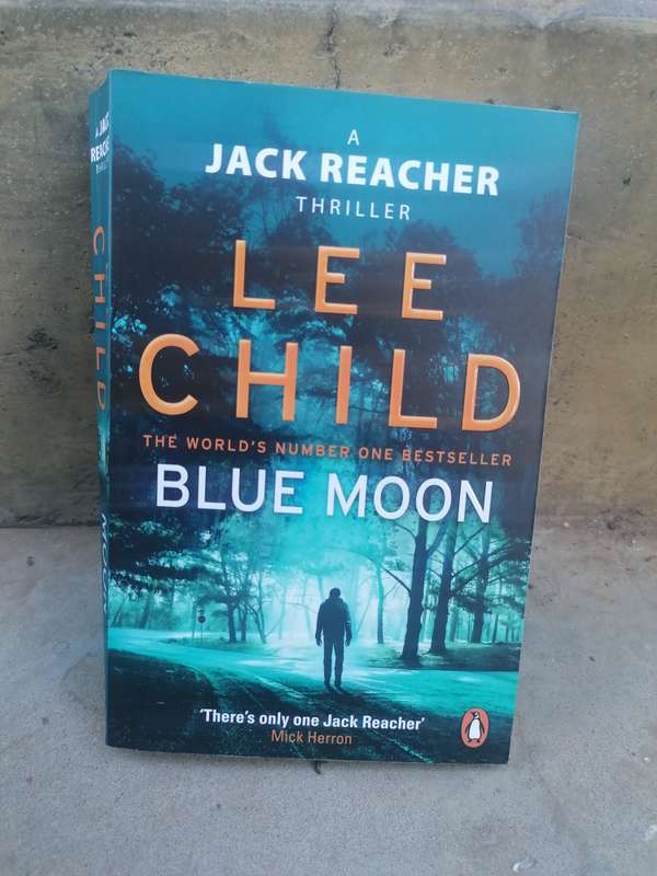 Blue Moon Book by Lee Child