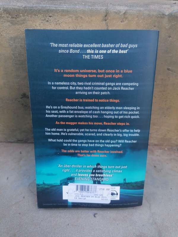 Blue Moon Book by Lee Child