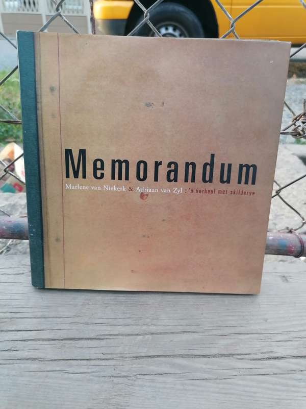 Memorandum: A Story with Paintings