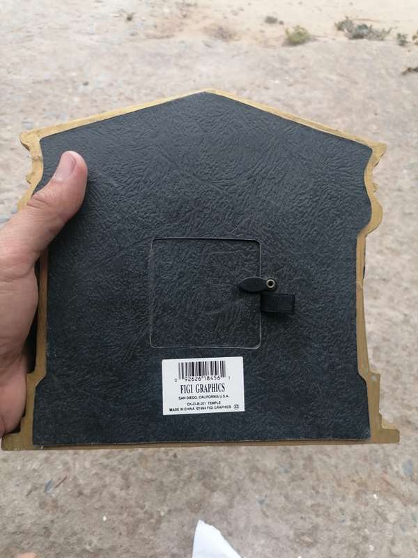 1994 FIGI GRAPHICS SAN DIEGO, CALIFORMA UB.A. TEMPLE CLOCK