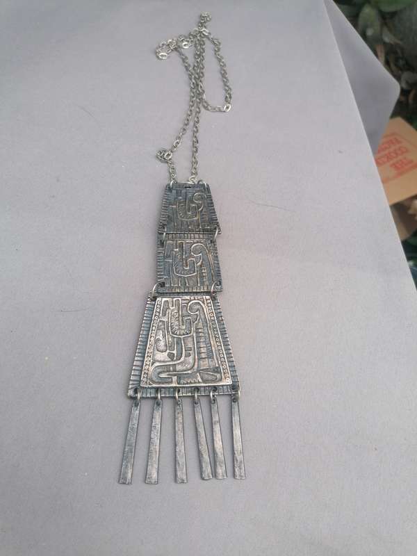 Vintage statement piece consumer jewelry necklace