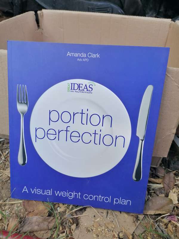 Portion Perfection: A Visual Weight Control Plan Book by Amanda Clark