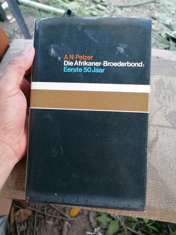 Die Afrikaner-broederbond:eerste 50 jaar deur AN PELZER