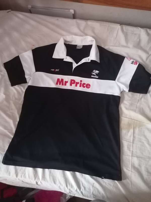 Small sharks rugby shirt. Unknown size