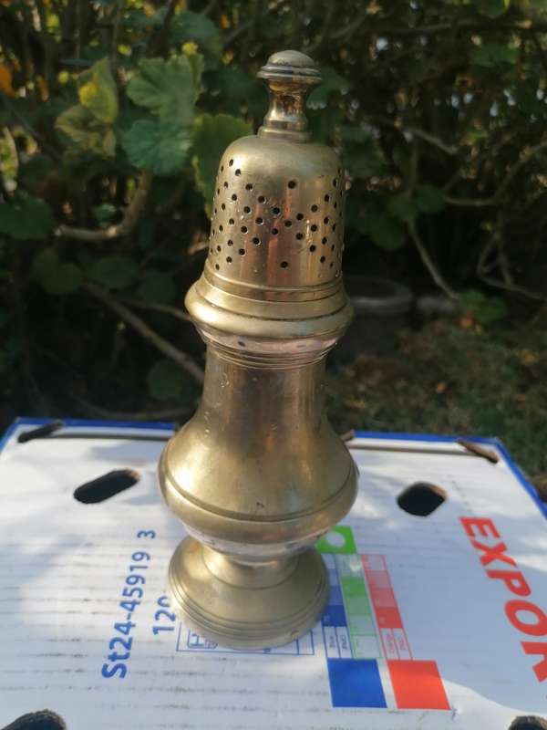 Vintage sugar shaker