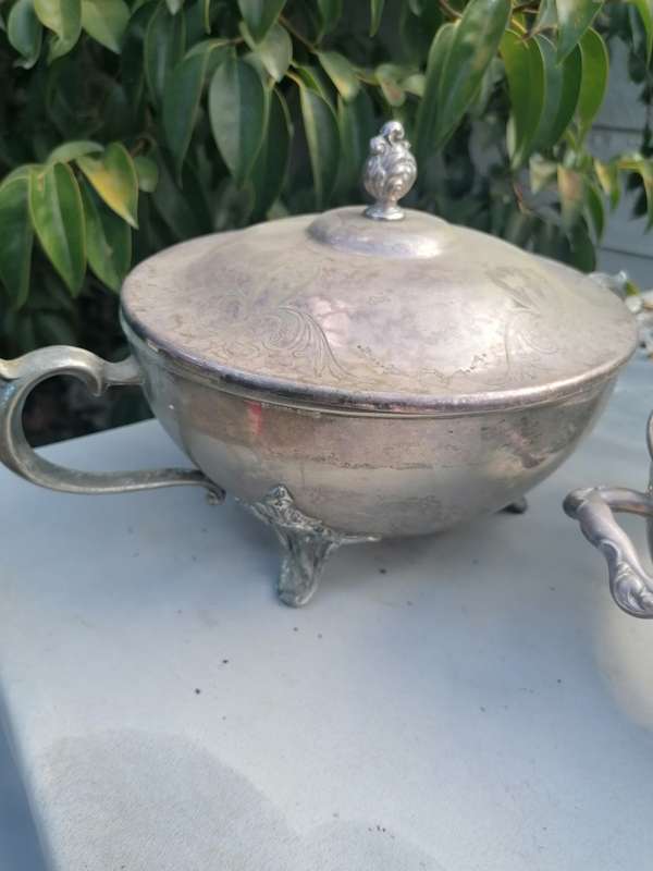 vintage Towle silver-plated soup bowl or tureen with a lid