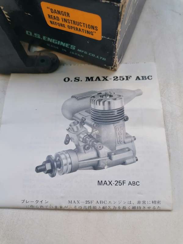 O. S MAX 25f ABC airplane engine