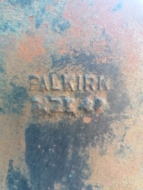 Huge antique falkirk soap pot 77cm x 70cm +-. Collection in Robertson western cape