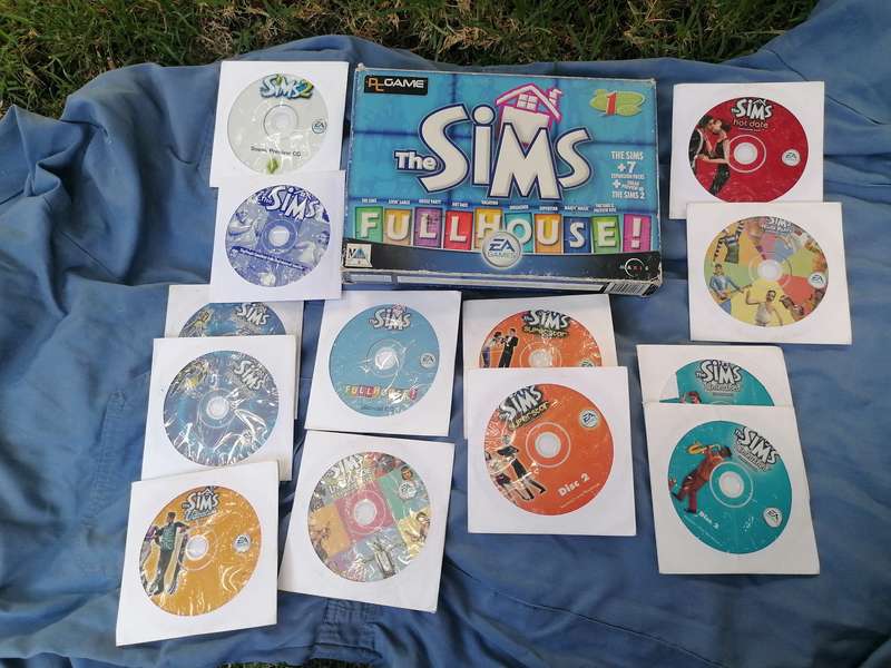The sims full house pc game box set