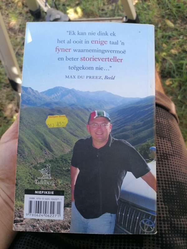 Dana Snyman ONDER DIE RADAR STORIES UIT ONS LAND