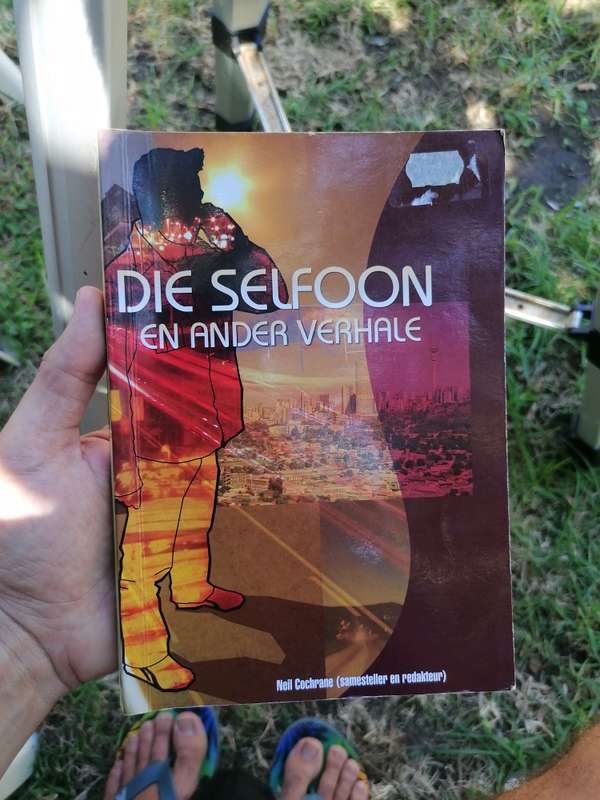 DIE SELFOON EN ANDER VERHALE  Neil Cochrane (samesteller en redakteur