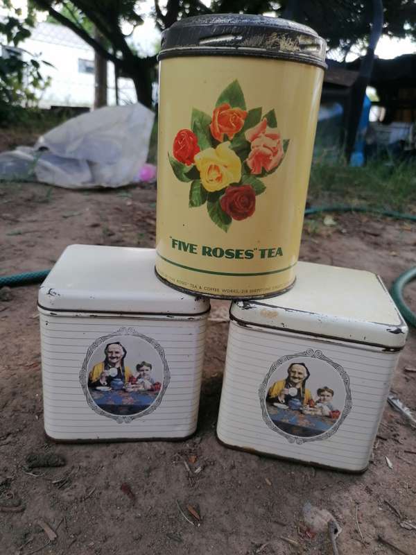 3 antique 1lb tea tins