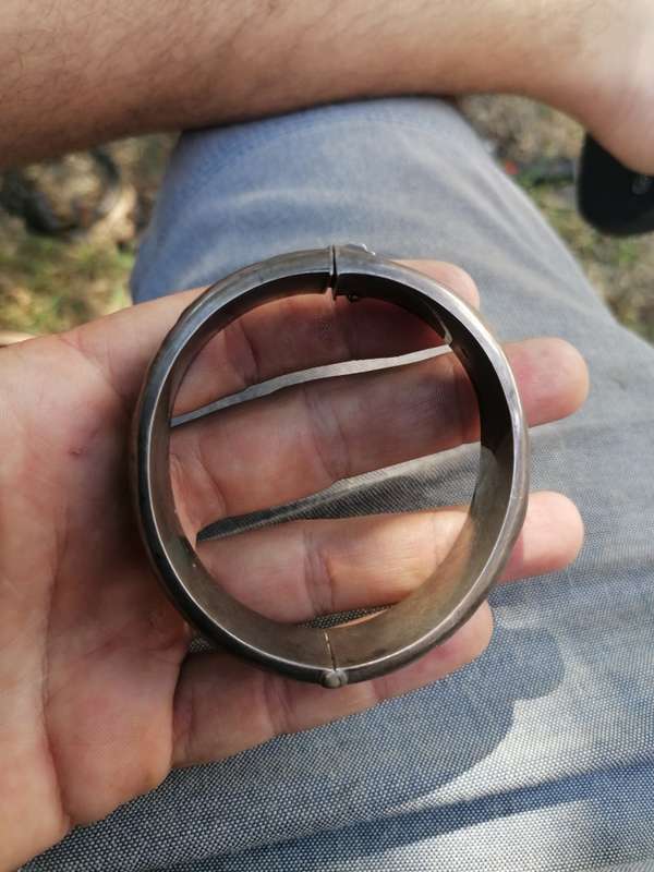 Vintage JS Sterling Silver Engraved Hinged Cuff bangle