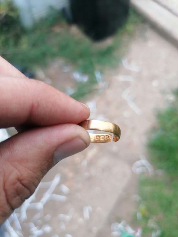 Scrap 18ct gold ring