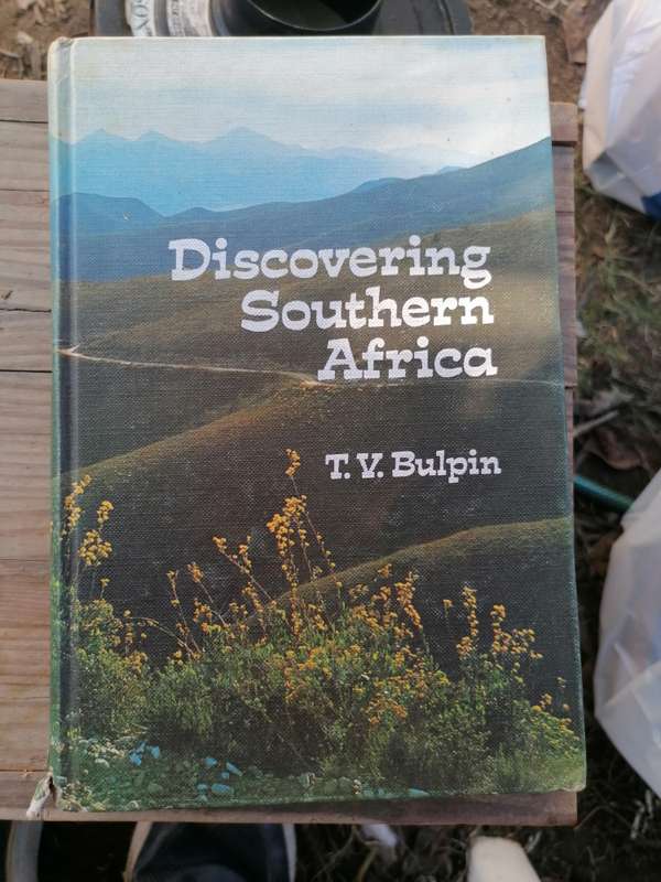 Discovering Southern Africa Book by T. V. Bulpin
