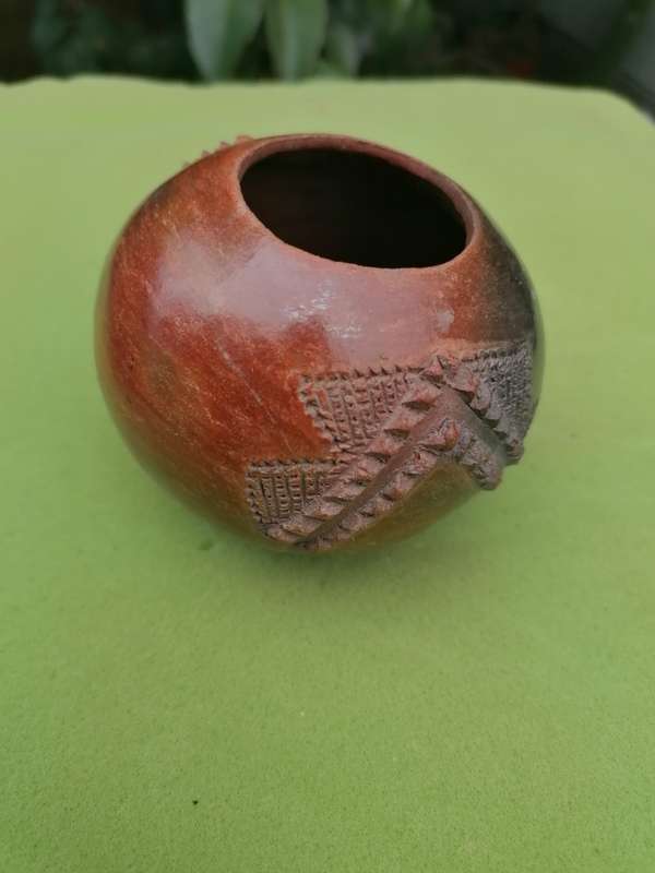 Small Signed zulu pot