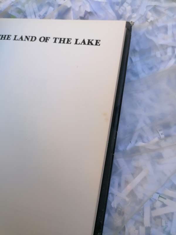 THE LAND OF THE LAKE - A guide to Malawi by David Tattersall